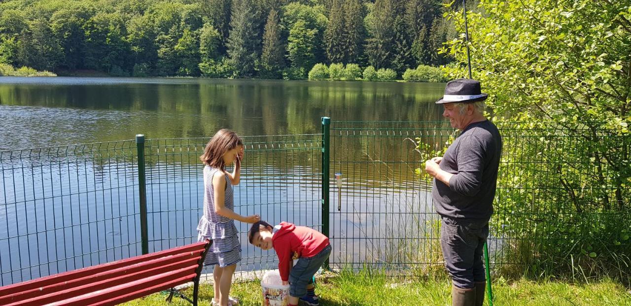 Le Lac Des Moines Condat  Dış mekan fotoğraf