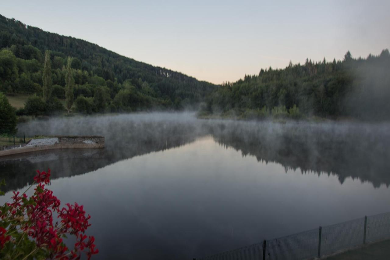 Le Lac Des Moines Condat  Dış mekan fotoğraf